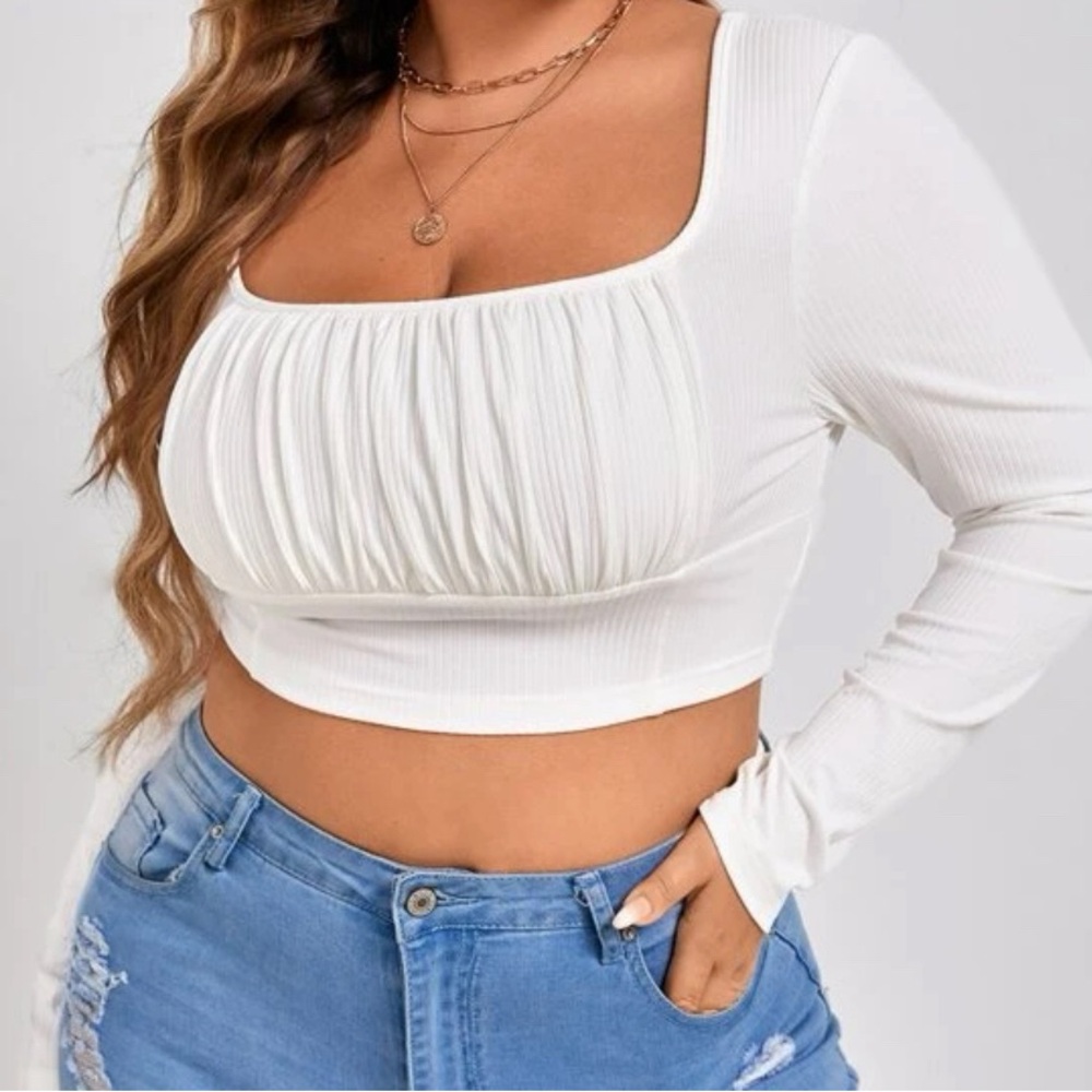 White long sleeve crop top